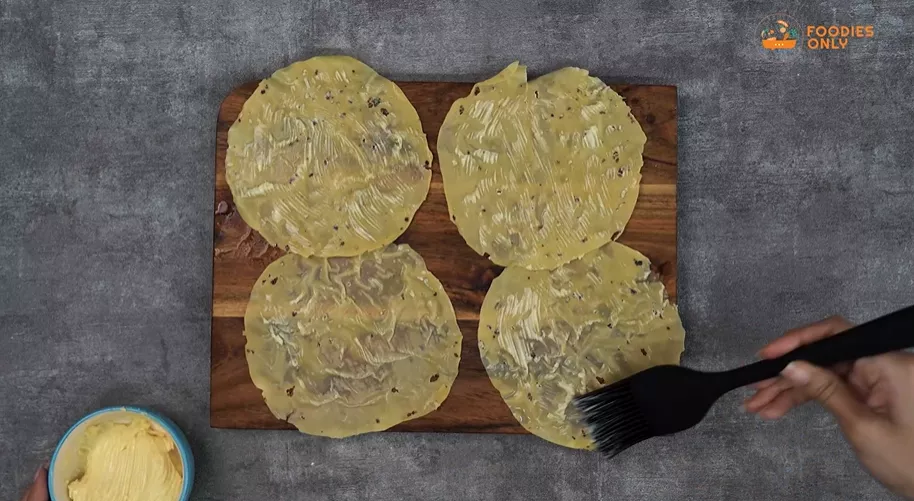 Peri Peri Cheese Garlic Papad Recipe